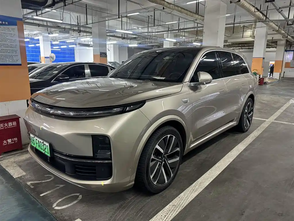 Li Auto L8 2023 Pro
