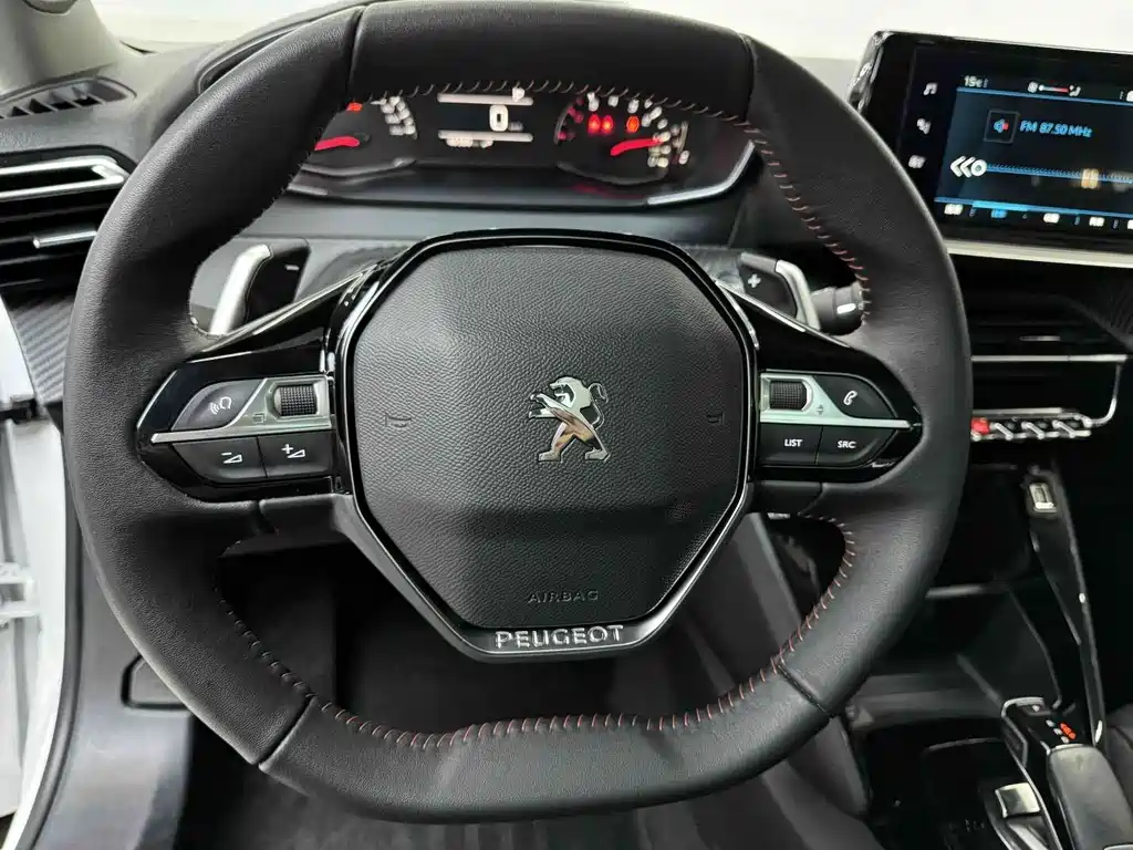 Peugeot 2008 2022 230THP THE ONE