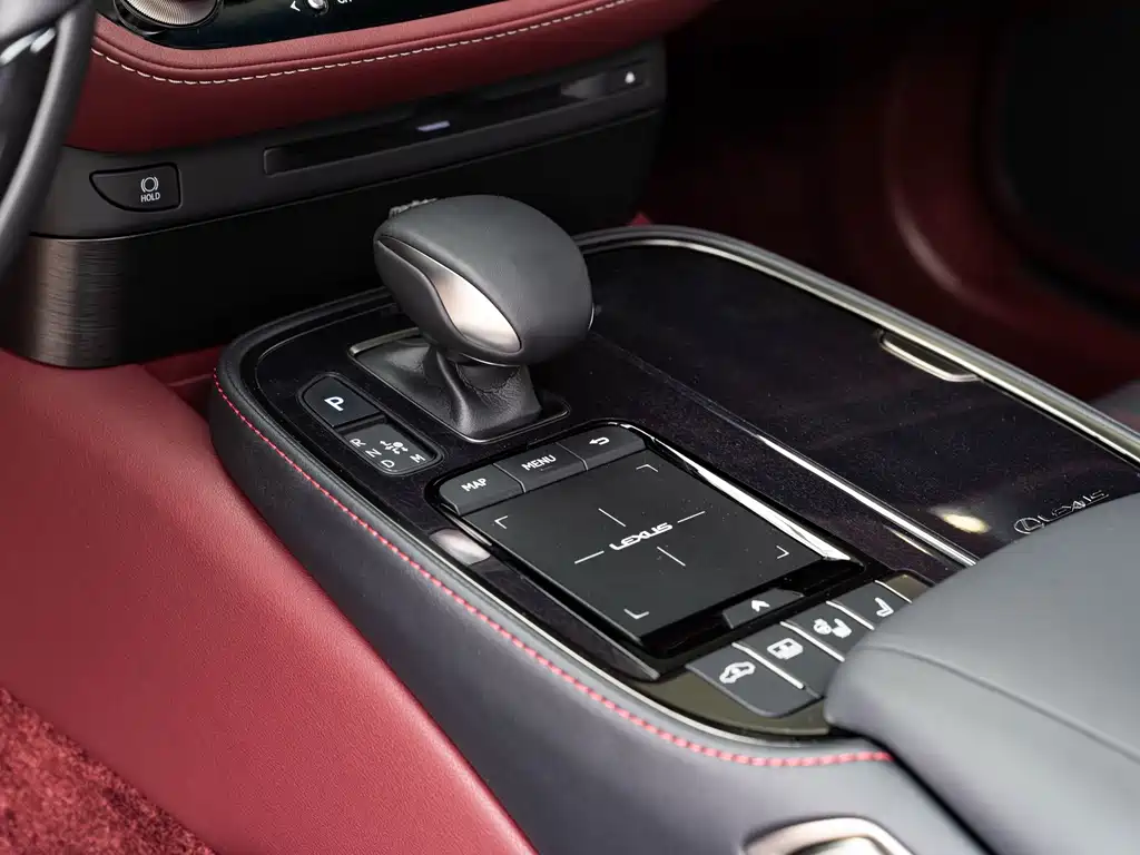 Lexus LS 500h Executive Edition 2021