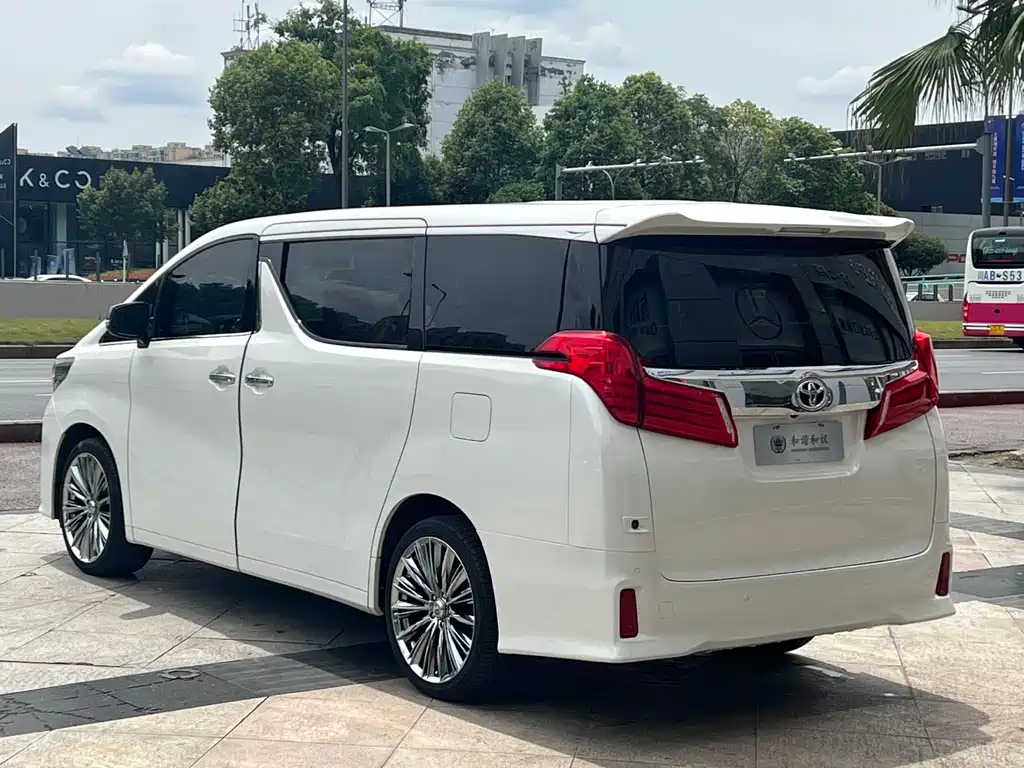 Alphard 2018 Facelift 3.5L Deluxe