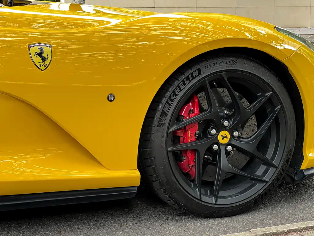 Ferrari 812 Superfast 2017