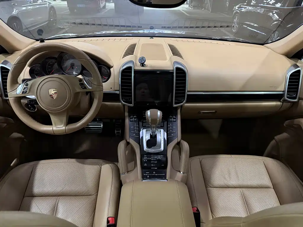 Porsche Cayenne S 2011