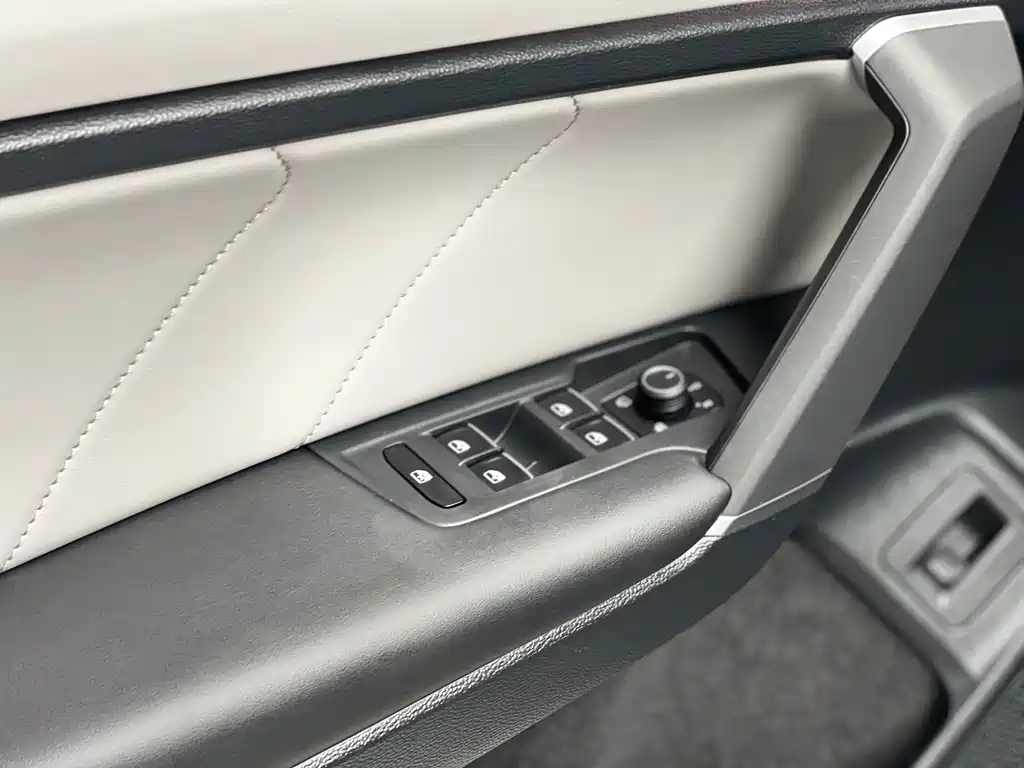 Volkswagen Tayron 2024 330TSI FWD Luxury Plus Advanced Edition