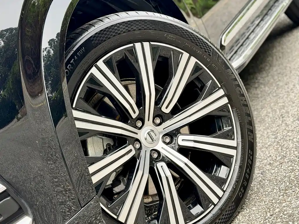 Volvo XC90 2022 B6 Momentum 7-seater