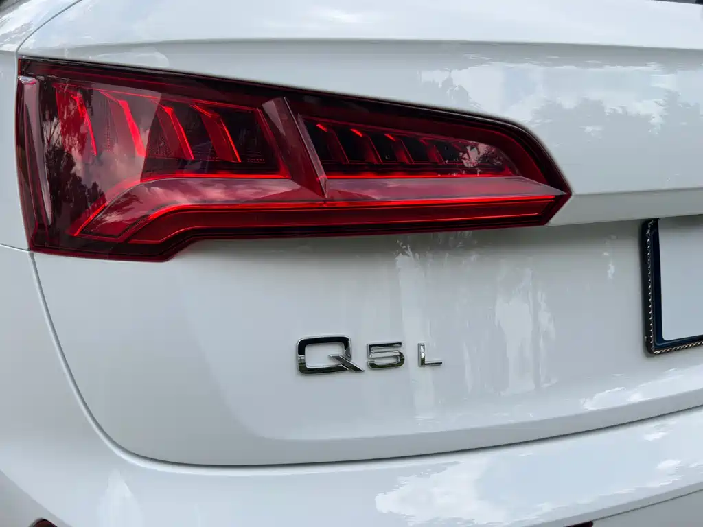 Audi Q5L 2018 40 TFSI