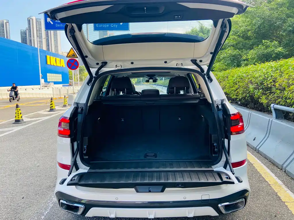 BMW X5 2022 xDrive 30Li Exclusive Edition M Sport Package