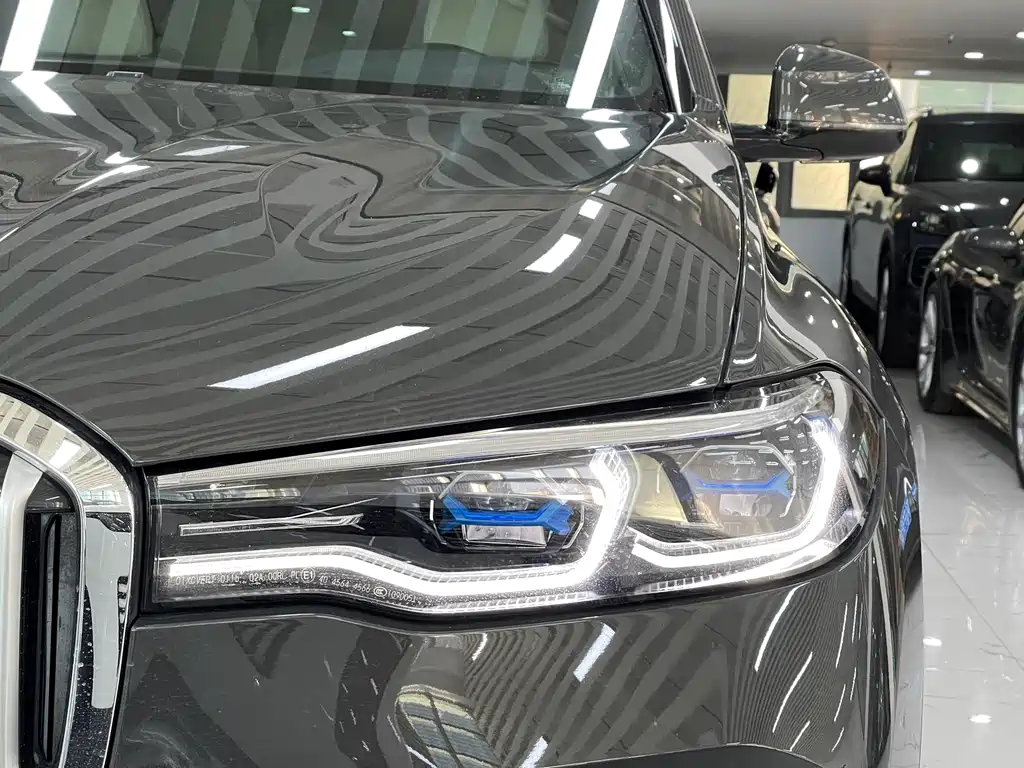 BMW X7 2021 xDrive40i Executive M Sport Package