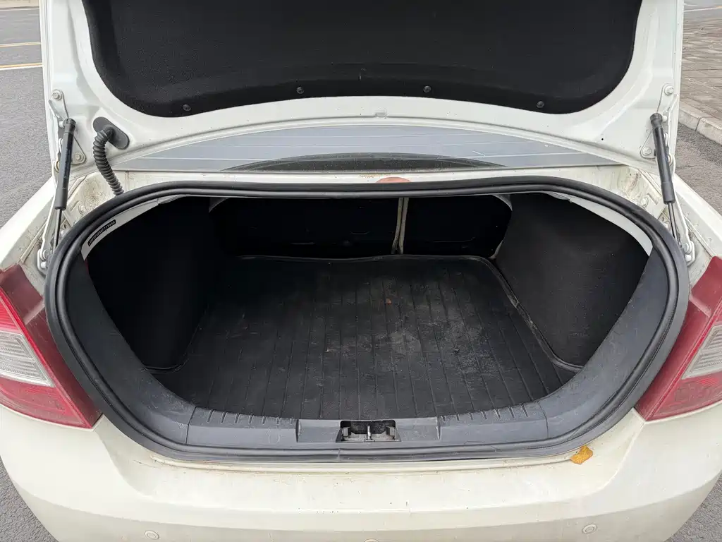Ford Focus 2013 Sedan Classic 1.8L Automatic Million Edition