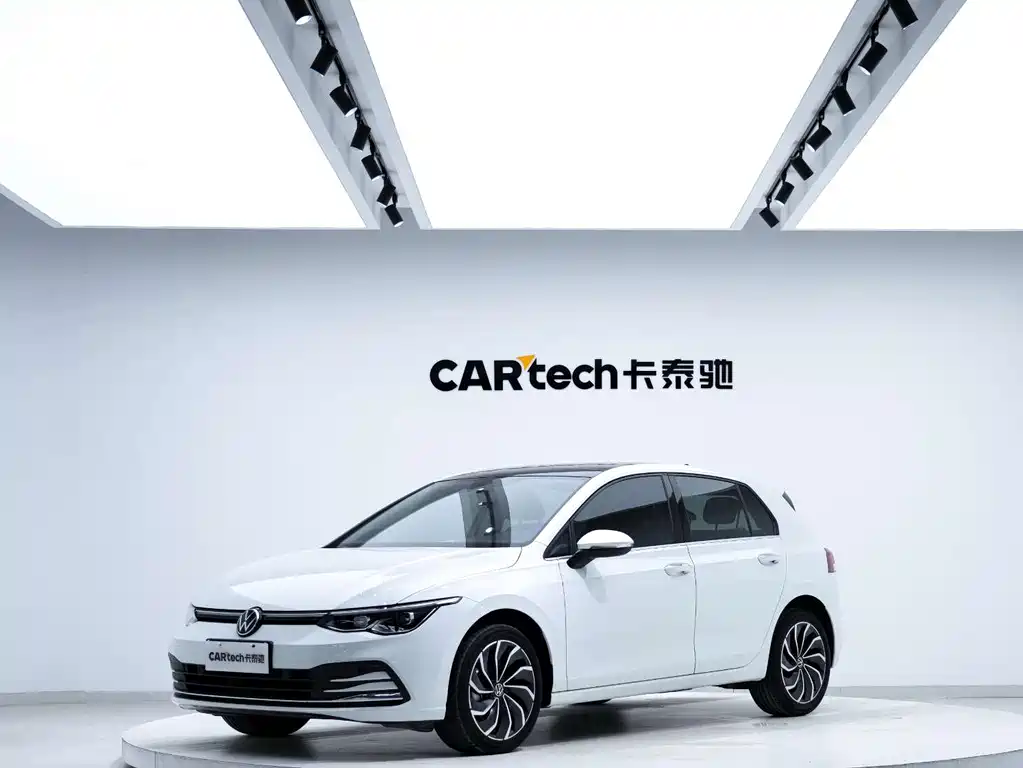 Golf 2023 Facelift 200TSI DSG Pro