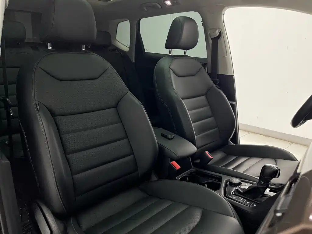 Volkswagen Tharu 2019 330TSI AWD Flagship Edition China VI