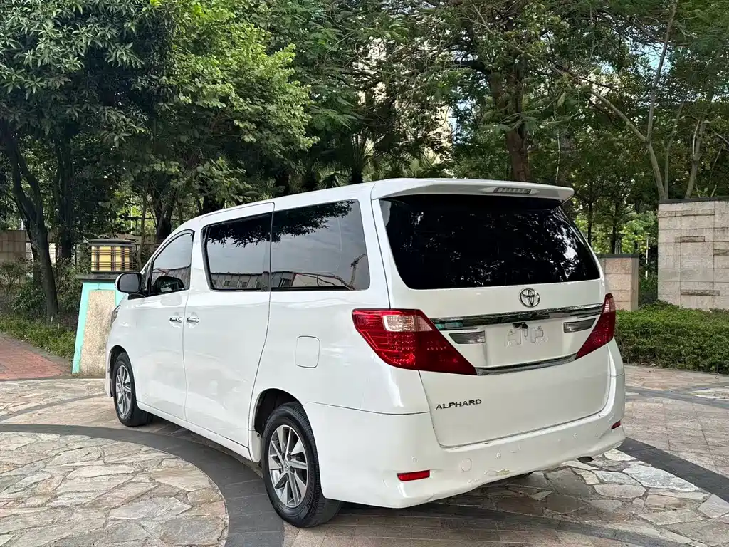 Alphard 2012 2.4L Luxury Edition
