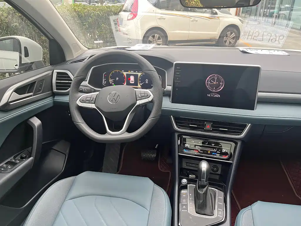 Tayron 2024 300TSI FWD Full Moon Edition