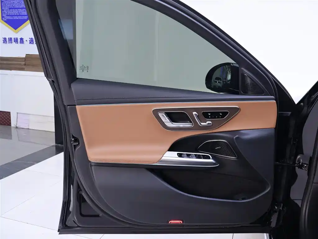 Mercedes-Benz E-Class E 300 L Elegant 2024