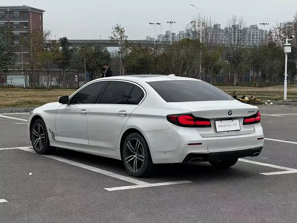 BMW 5 Series 2023 530Li Leading Edition Luxury Package