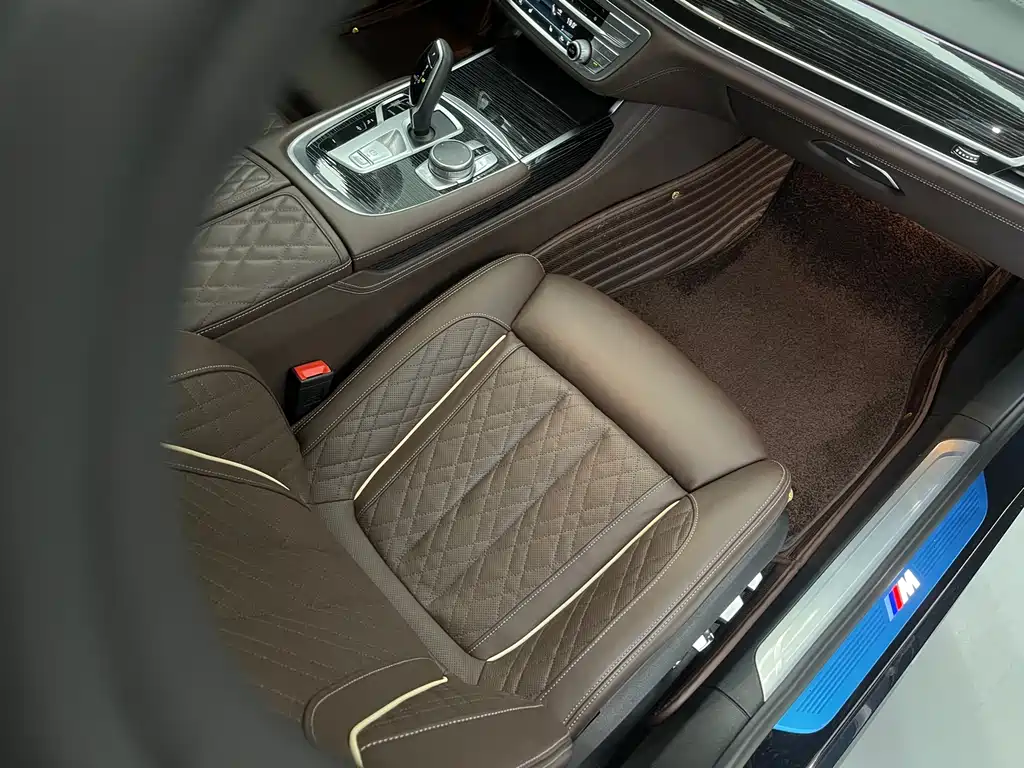 BMW 7 Series 2021 740Li Leading Edition M Sport Package