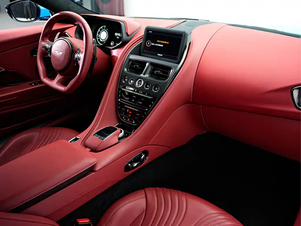 Aston Martin DB11 2023 4.0T V8 Coupe