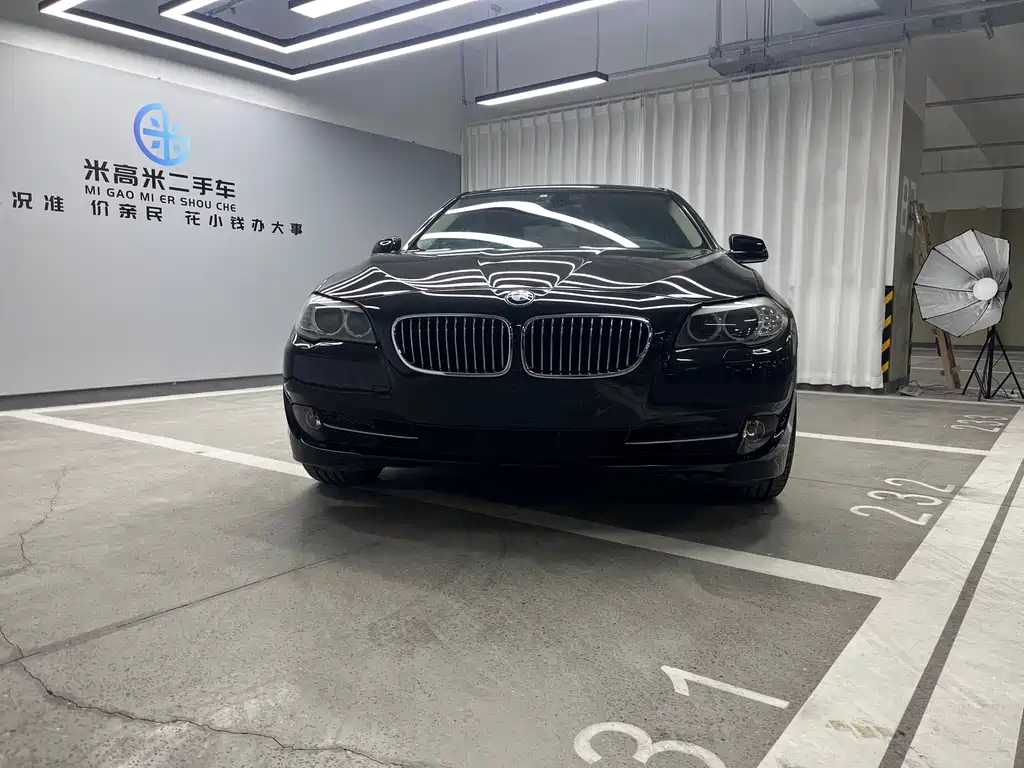 BMW 5 Series 2012 530Li Leading Edition