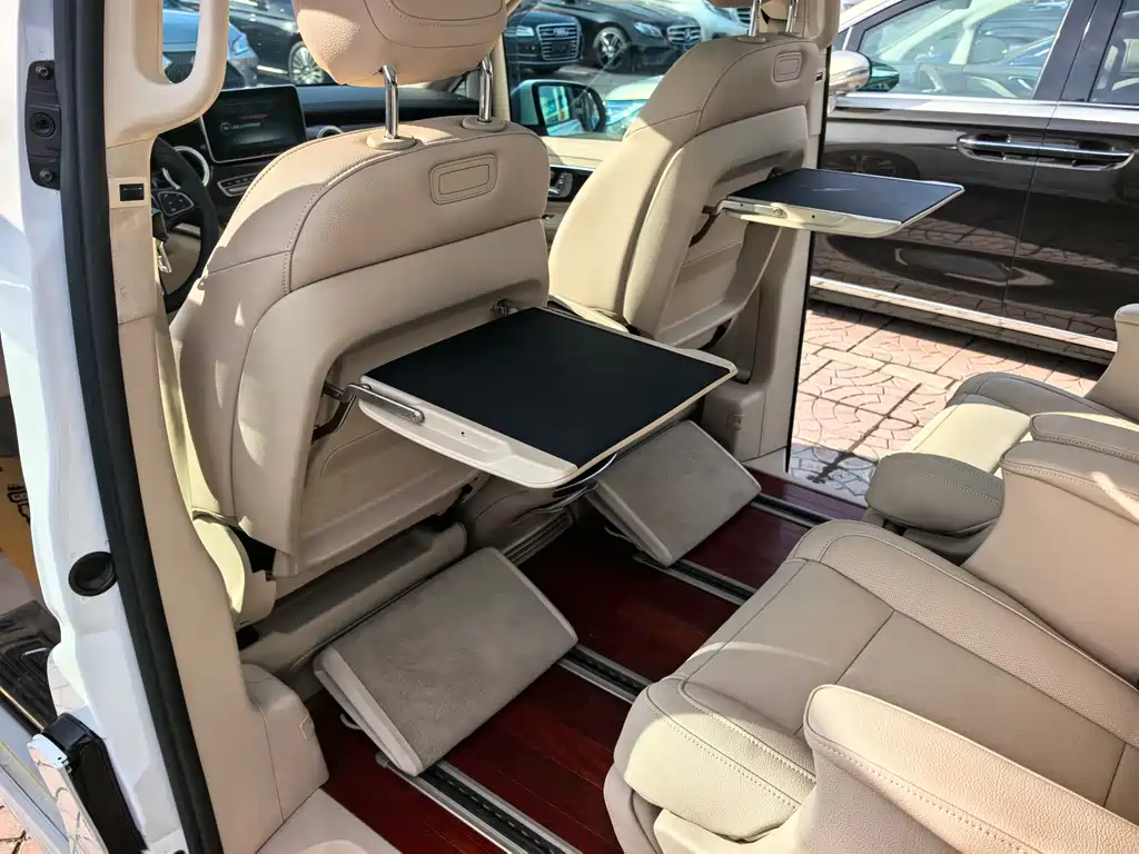 Mercedes-Benz V 260 L Exclusive (2016)