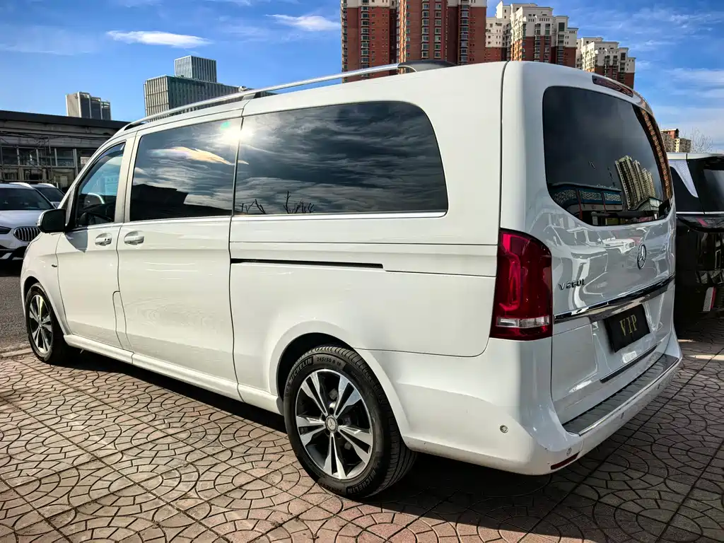 Mercedes-Benz V 260 L Exclusive (2016)
