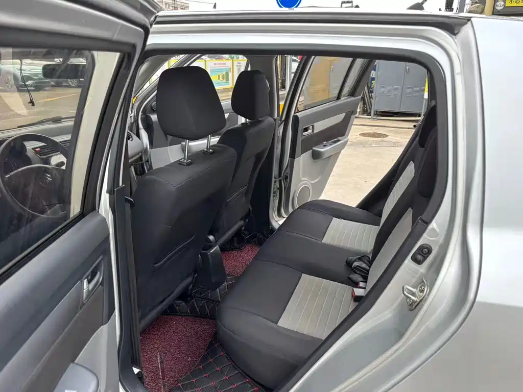 Suzuki Swift 2013 1.3L Manual Value Edition