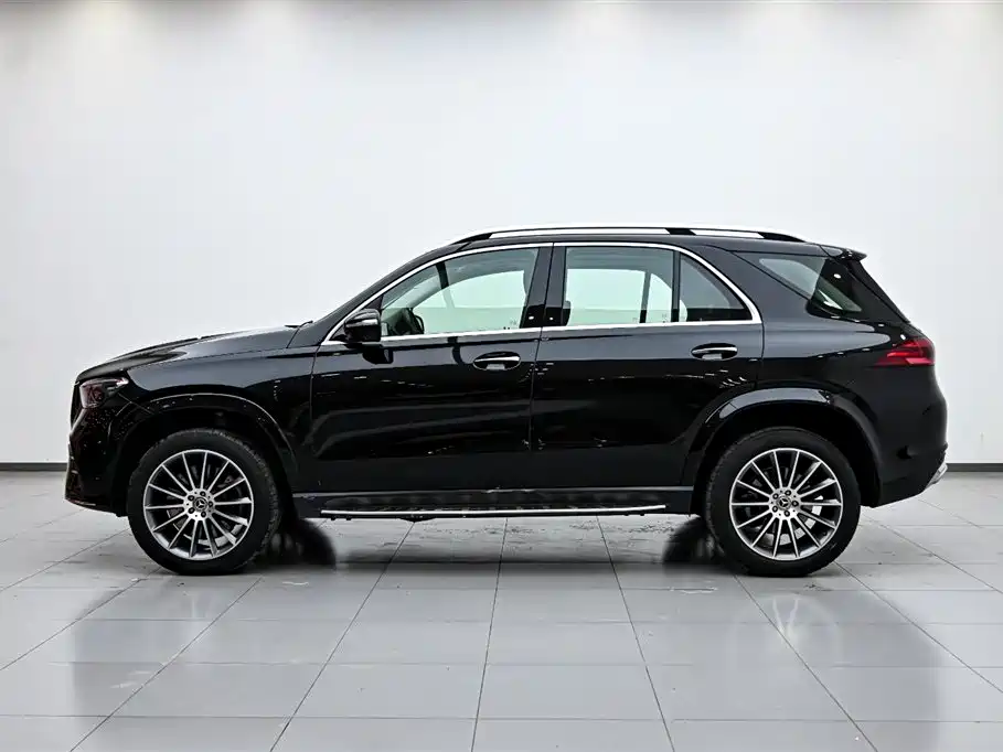 Mercedes-Benz GLE 450 4MATIC Luxury (2024)