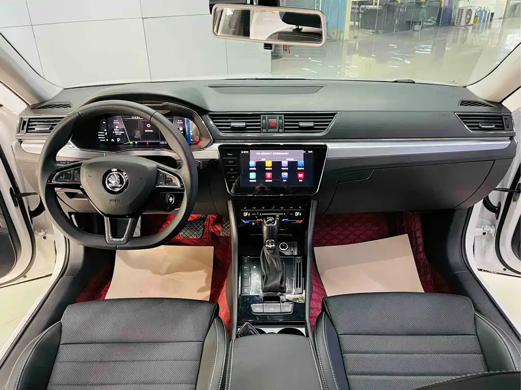 Skoda Superb 2021 TSI330 DSG Comfort Edition