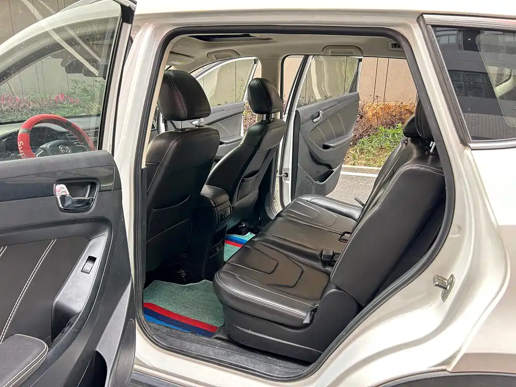 Fengguang 580 2016 1.5T Manual Comfort Edition