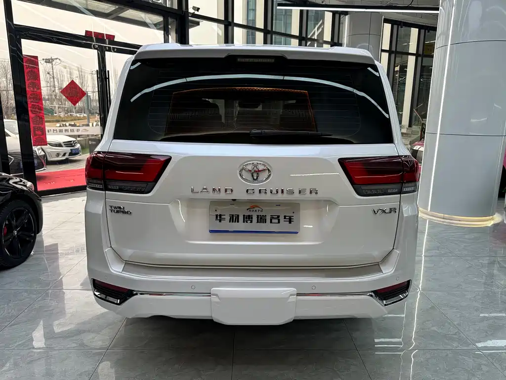 Land Cruiser LC300 2023 3.5T VX-R