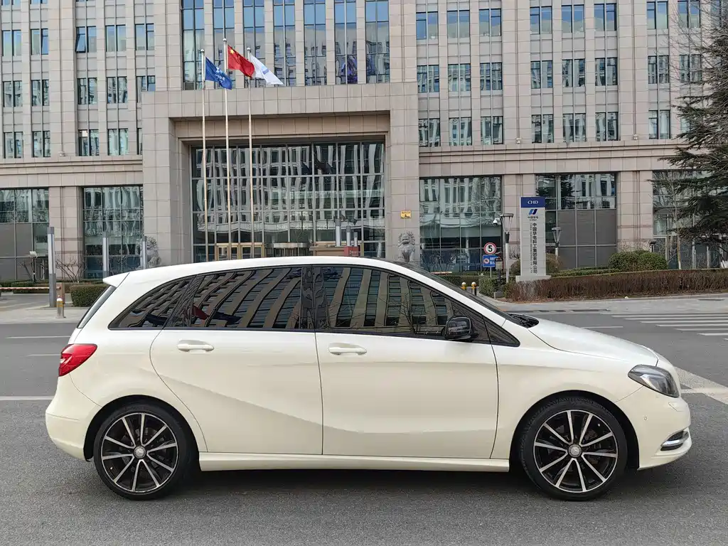 Mercedes-Benz B-Class 2012 B 200