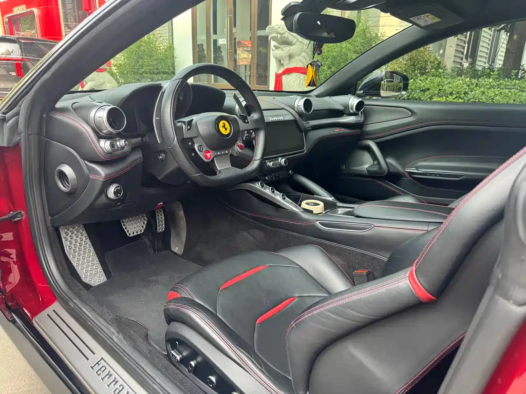 Ferrari GTC4Lusso 2016 6.3L V12