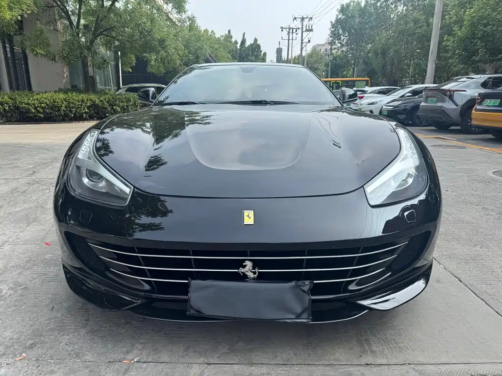 Ferrari GTC4Lusso 2016 6.3L V12