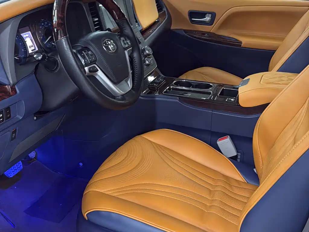 SIENNA 2018 3.5L Automatic