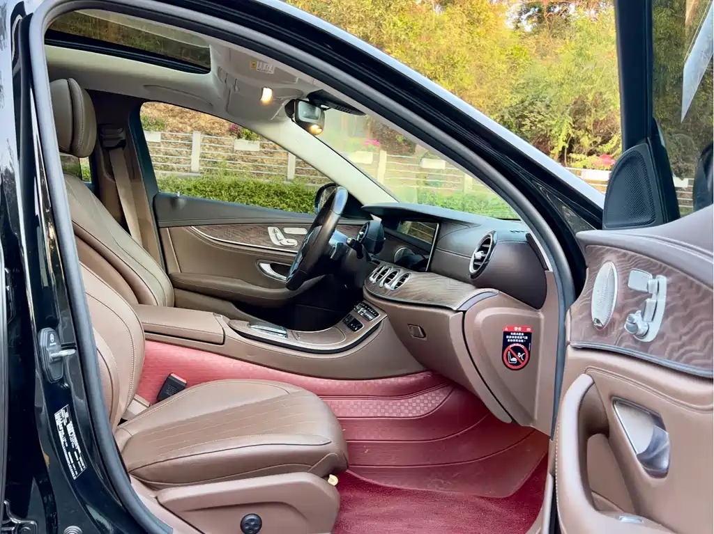 Mercedes-Benz E-Class 2022 E 300 L Luxury