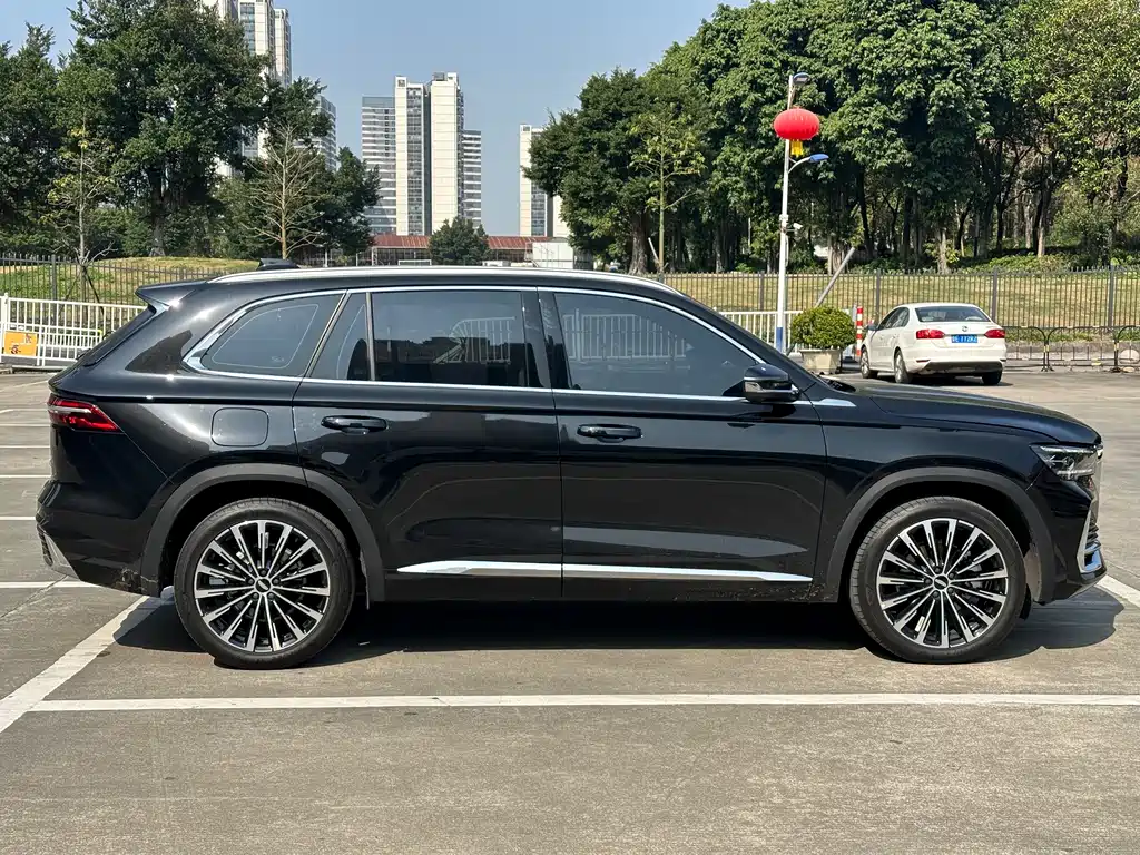 Geely Monjaro 2025 Dongfang Yao 2.0TD Automatic Jinzhao Edition