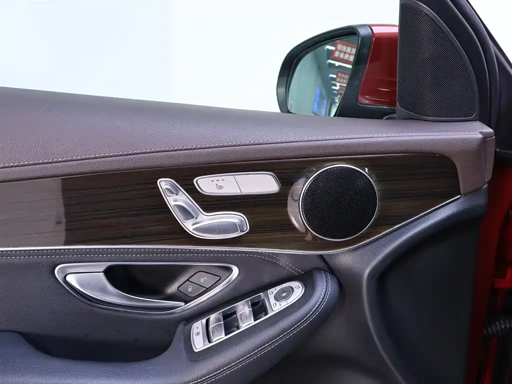 Mercedes-Benz GLC 260 4MATIC Dynamic (2016)