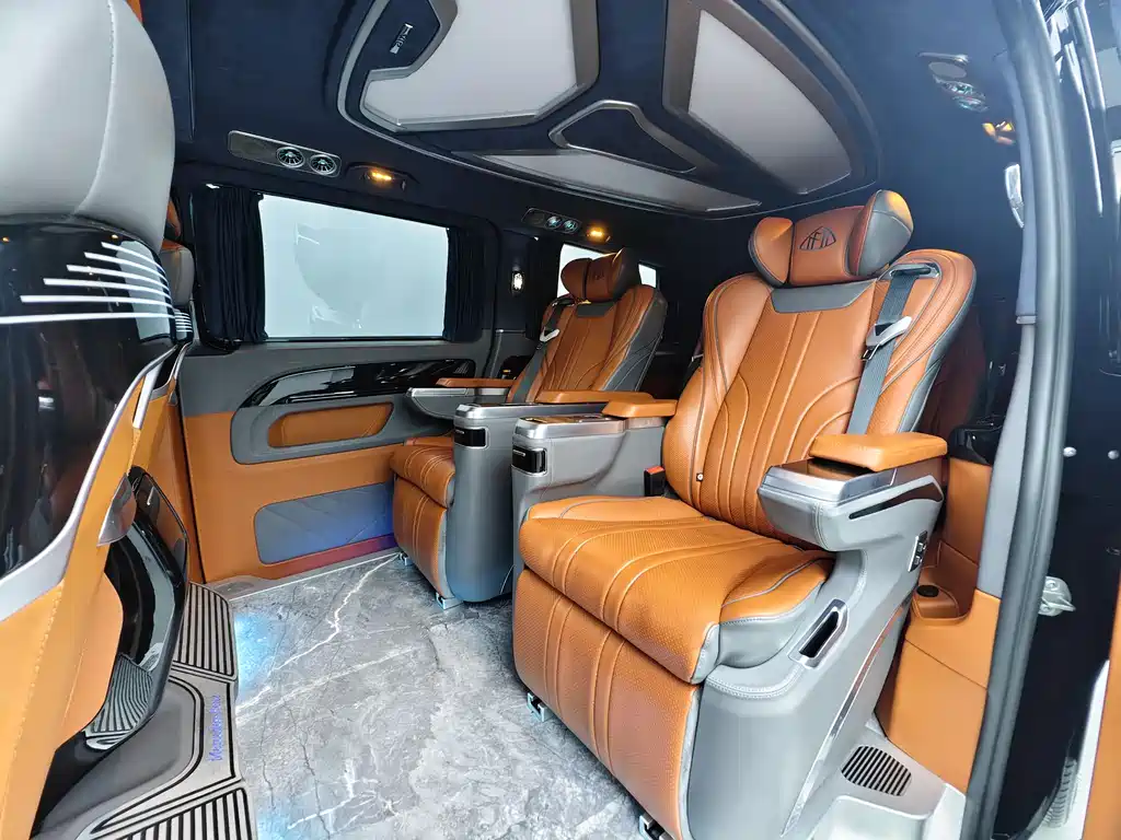 Vito 2023 2.0T Business Edition 7-Seater