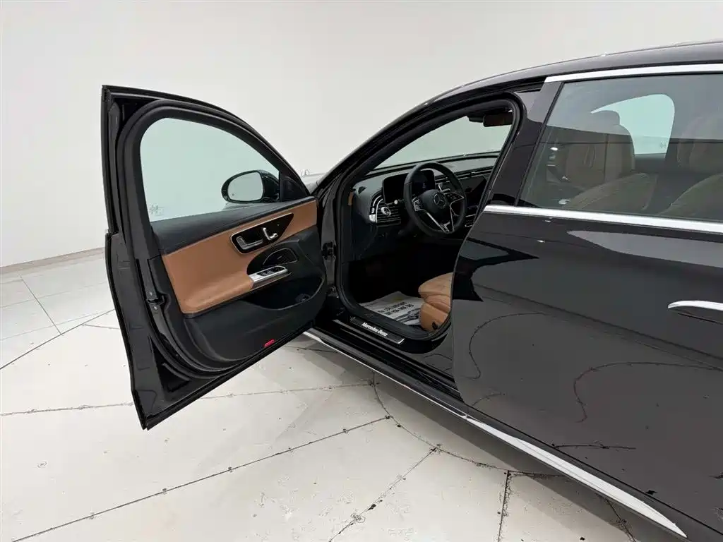 Mercedes-Benz E-Class 2024 E 260 L