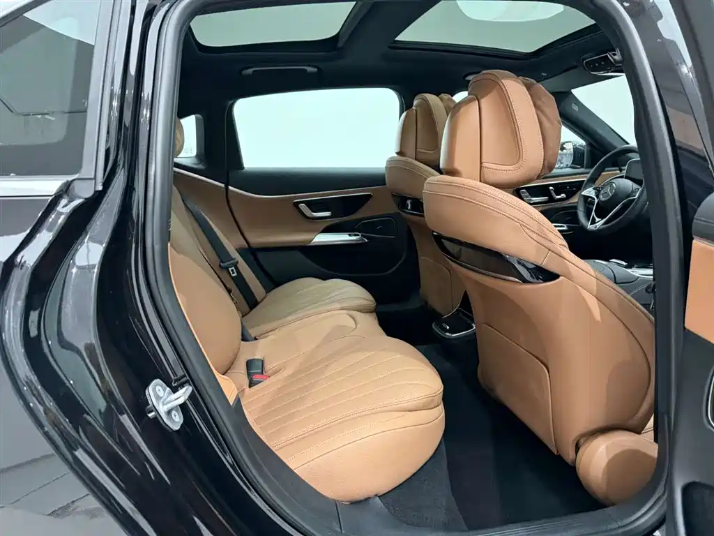 Mercedes-Benz E-Class 2024 E 260 L