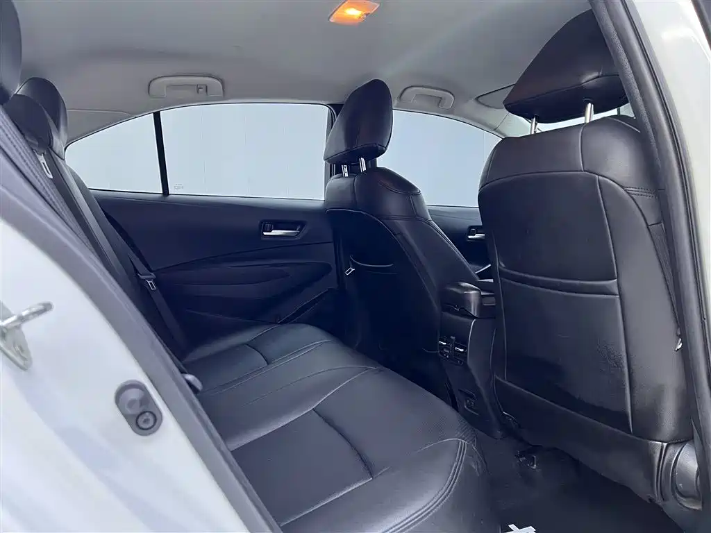Corolla 2019 1.2T S-CVT GL Pioneer Edition