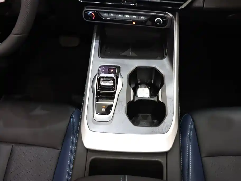 GAC Trumpchi GS3 2023 YingSu 270T Jinzhi Edition