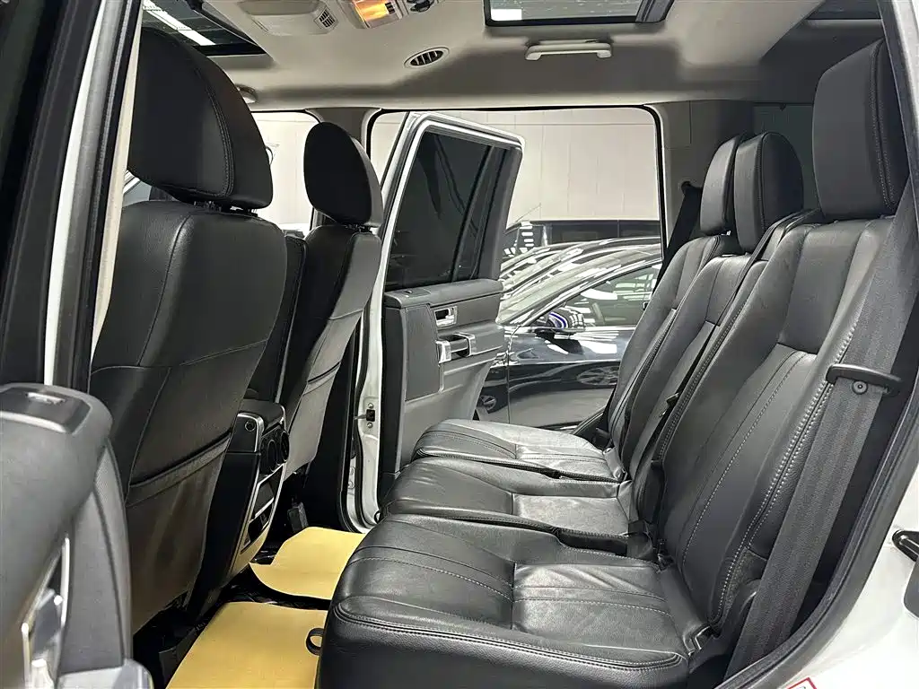 Land Rover Discovery 2013 5.0 V8 HSE