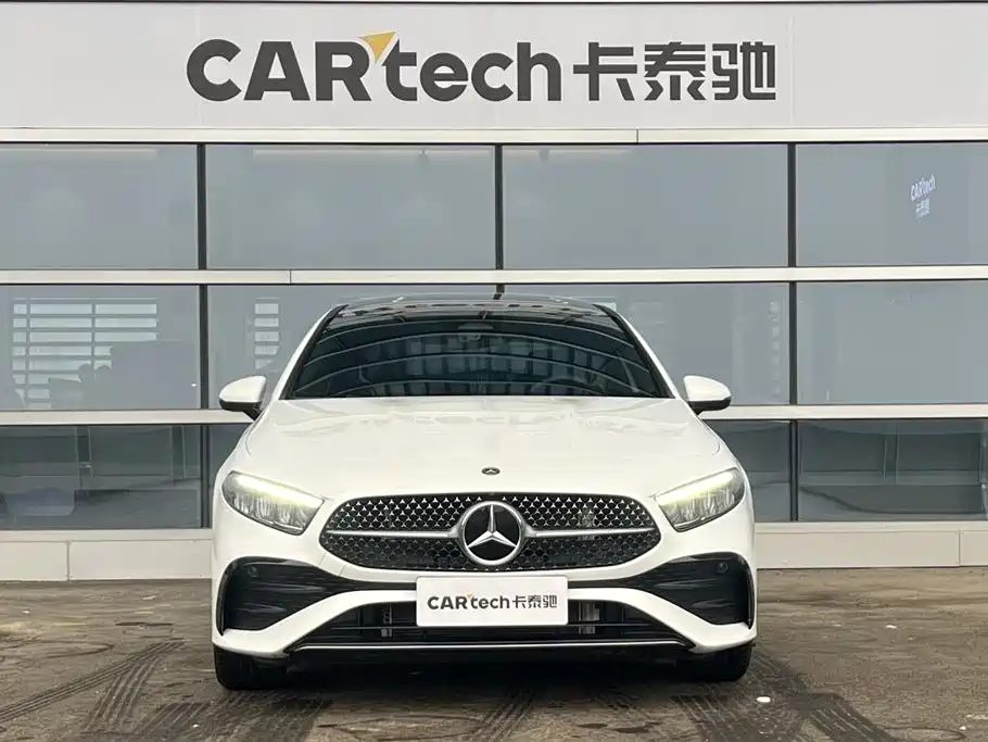 Mercedes-Benz A-Class 2025 A 200 L Fashion Edition