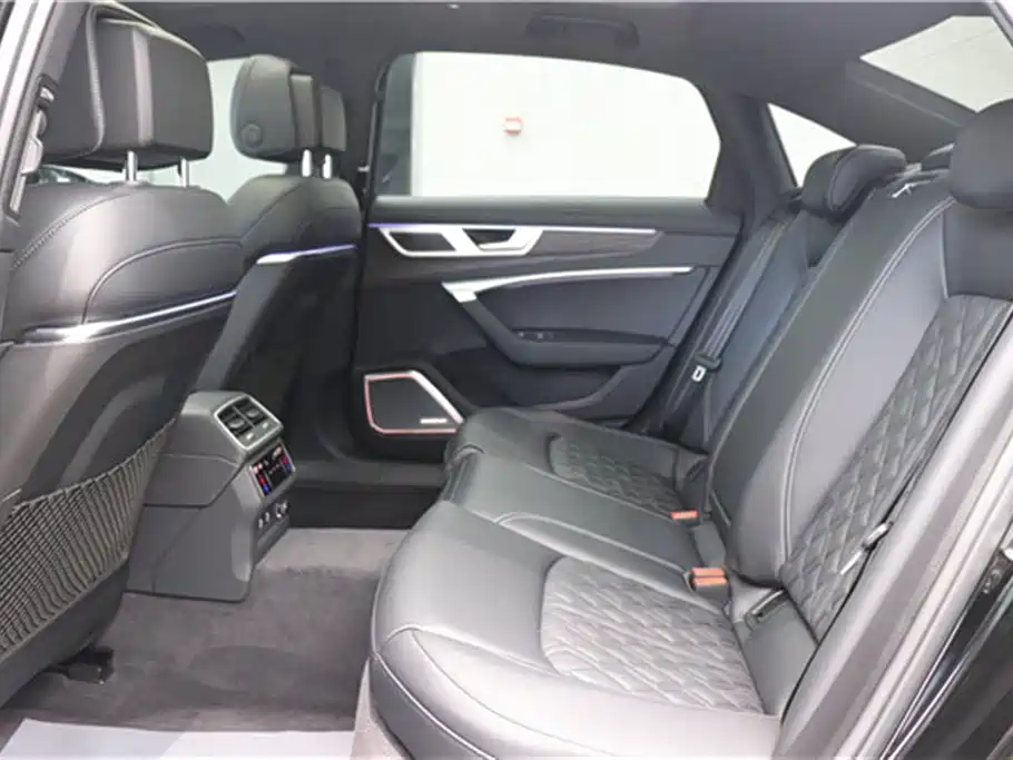 Audi A6L 2025 45 TFSI quattro