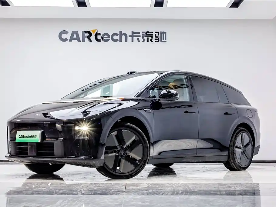 Li Auto i6 2025 AWD Standard Edition