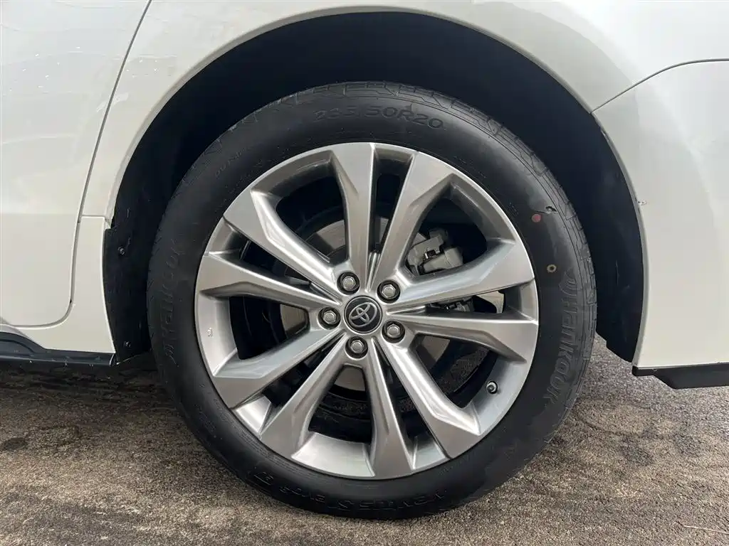 Toyota Sienna 2021 2.5L Hybrid Luxury Edition