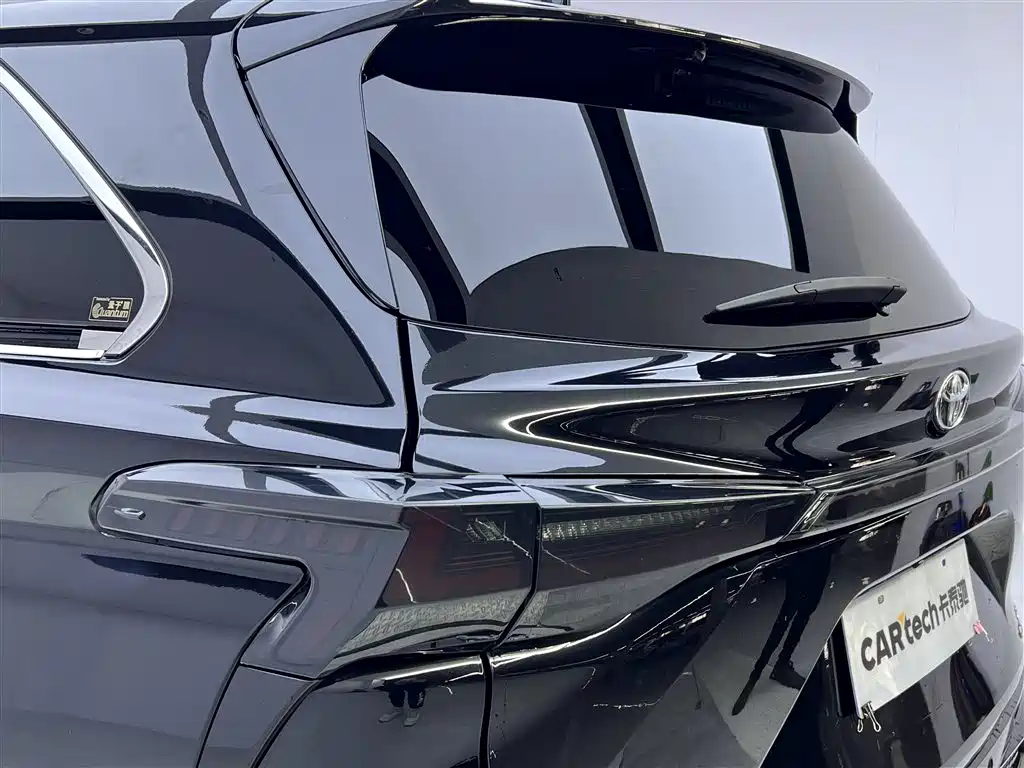 Toyota Sienna 2024 2.5L Hybrid Comfort Edition