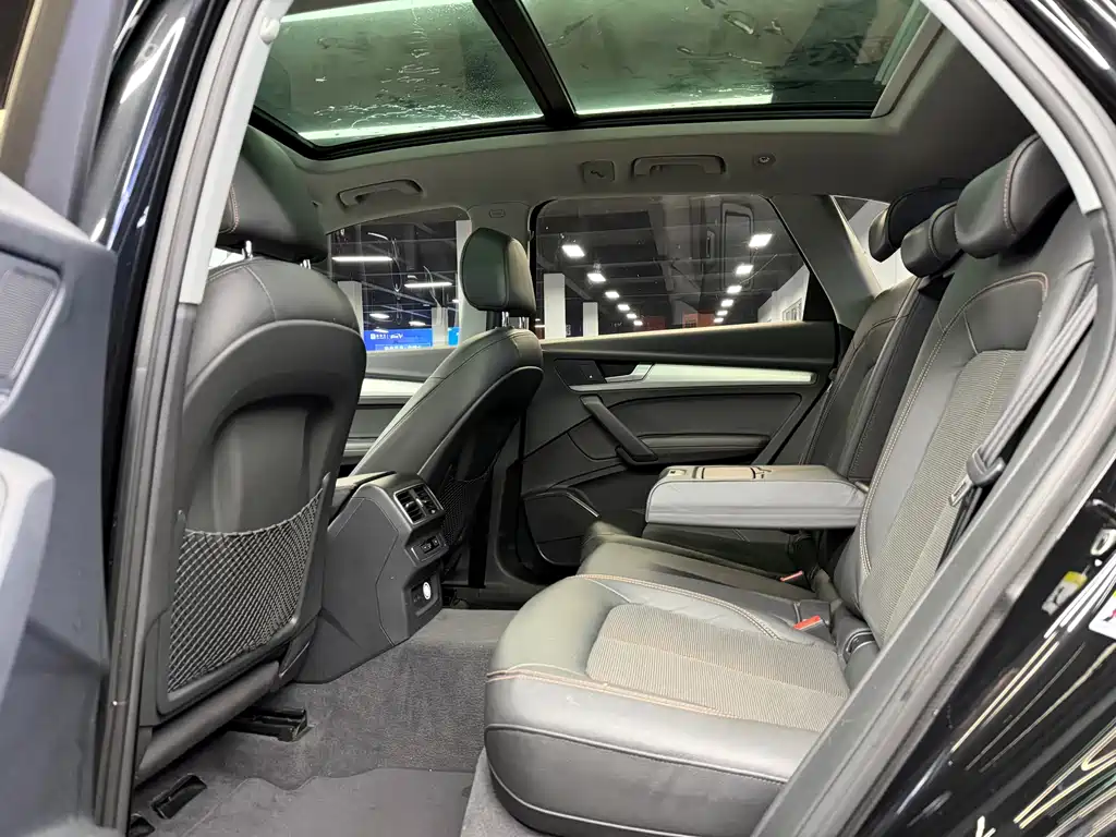 Audi Q5L 2018 40 TFSI Fashion Edition China VI