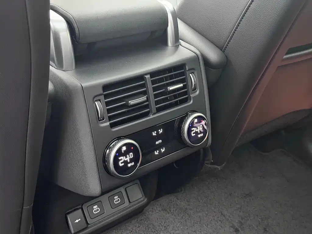 Land Rover Discovery 2025 360PS S