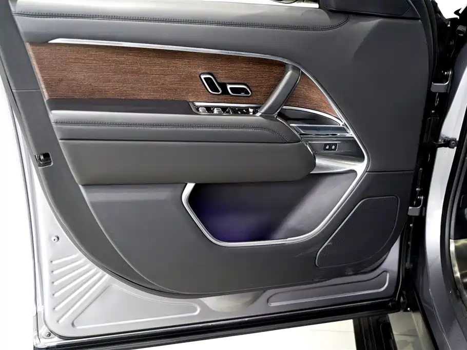 Range Rover 2023 3.0 L6 360PS Vogue Edition
