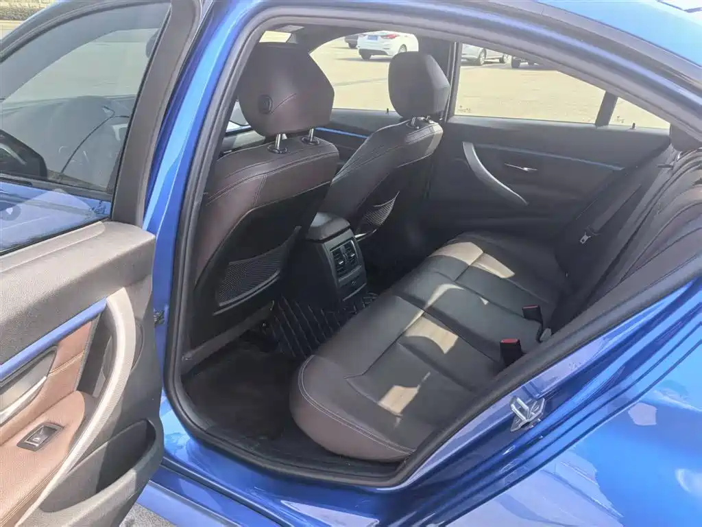BMW 3 Series 2018 320i M Sport Package
